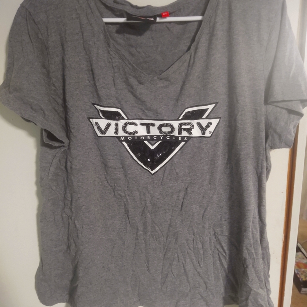Victory t-shirt sequin decoration
